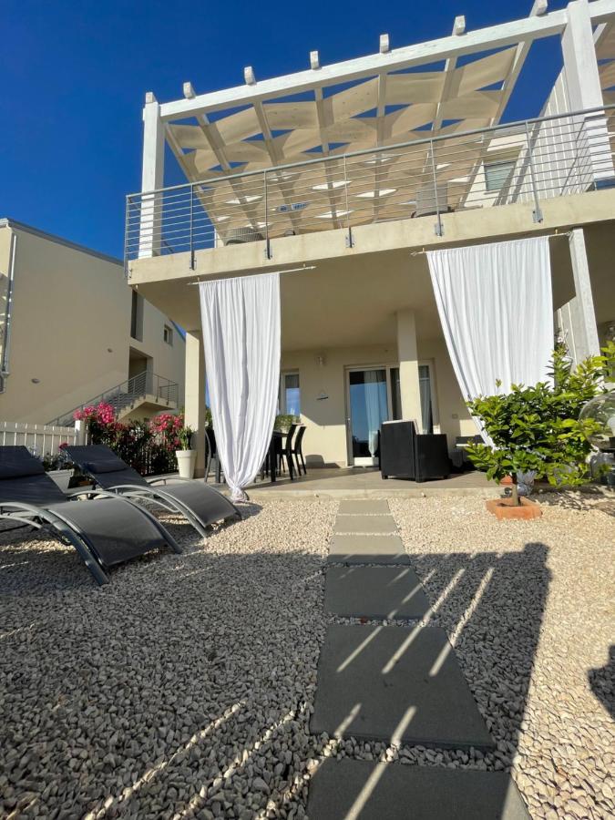 Isola Rossa Beach House Εξωτερικό φωτογραφία